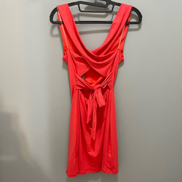 LE LIS Women’s Sleeveless Criss Cross Tie Back Back Mini Bodycon Dress NWT - Picture 2 of 11